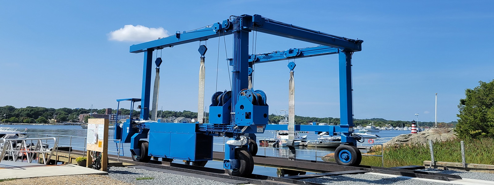 Cove Marina offers travel lift services in Newburyoprt Harbor.